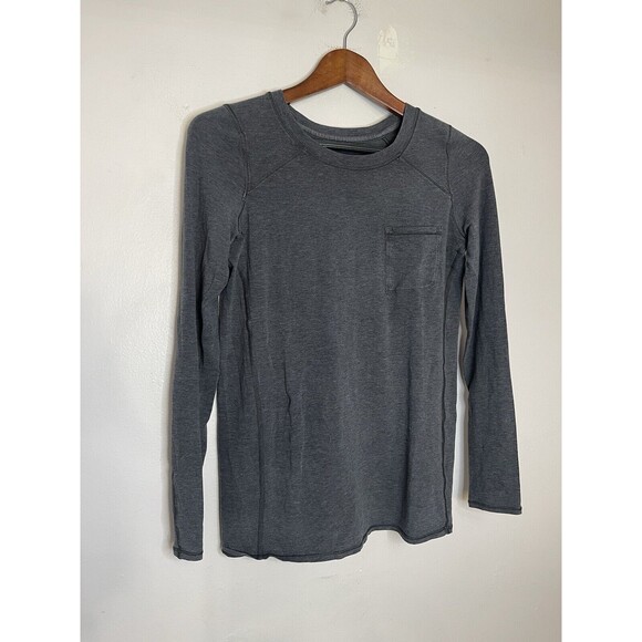 Lululemon Charcoal Gray Long Sleeve Stretch Top TShirt Womens Small Lightweight - Picture 2 of 6